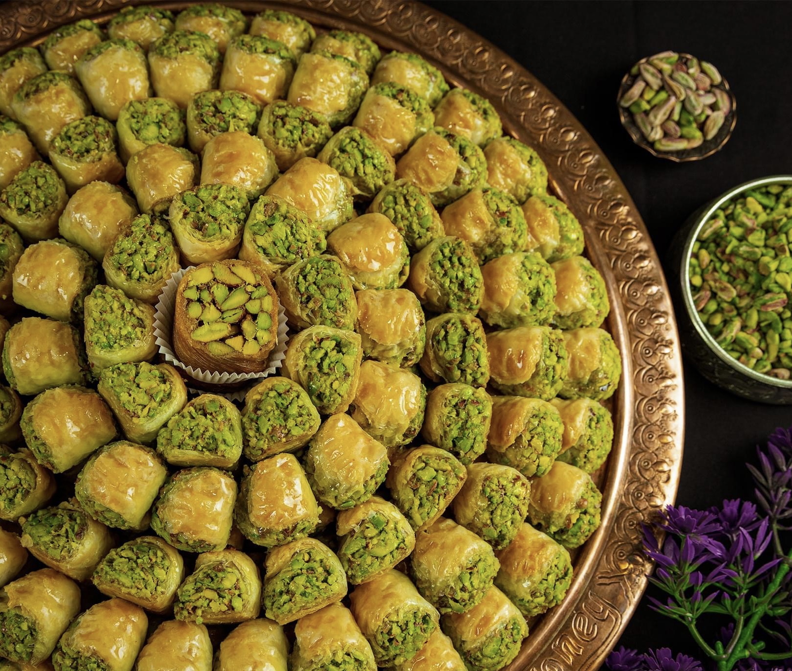 Baklava Kol Wa Shkor Pistachio